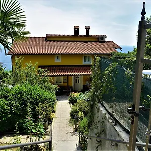Guest house And Irma
